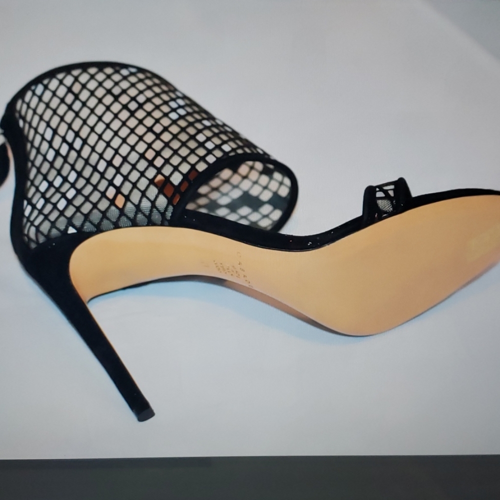 sandals - Picture 2 of 2